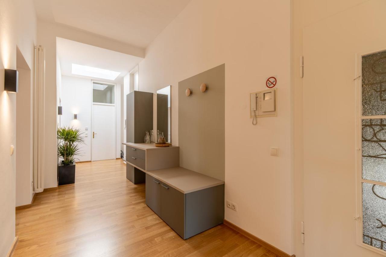 Villa Stubai - Penthouse In The Heart Of Мерано Екстериор снимка